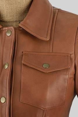 Women’s tailored mid-length leather coat brown button style 4