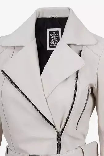 Women’s mid-length belted leather trench-style coat in white