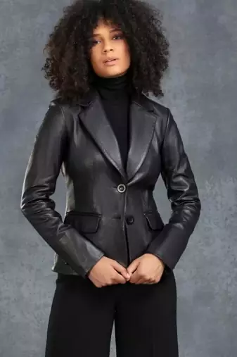 Women’s  black tailored short trench style leather coat