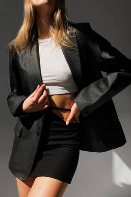 Women’s  black tailored trench style leather coat 3