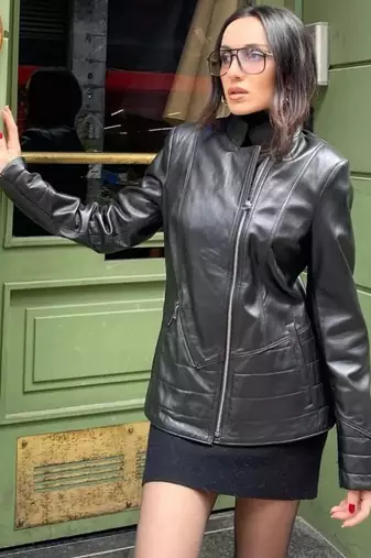 Women’s  black tailored trench style zipper leather coat