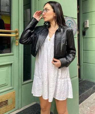 Women’s black lambskin leather short jacket - stright zipp style 4