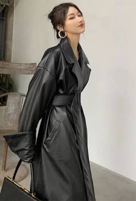 Women’s avant-garde longline black leather trench coat oversized silhouette 3