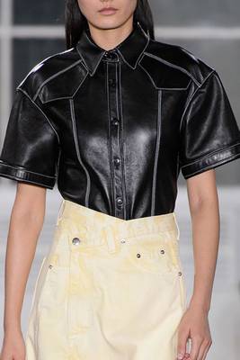 Women’s black korean style trucker leather jacket 3