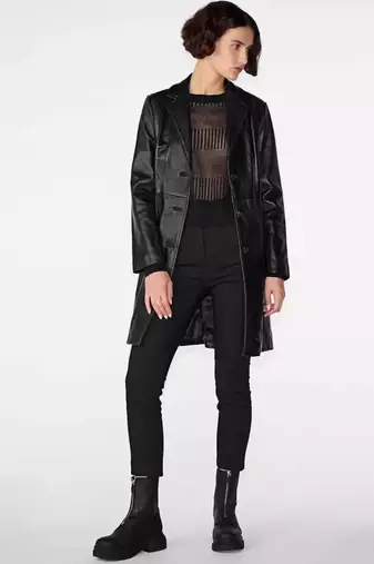 Women’s black leather trench coat western-inspired full sleeve coat