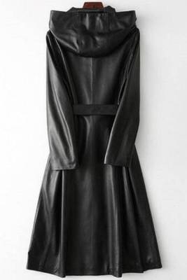 Women’s longline black leather trench coat oversized silhouette 2