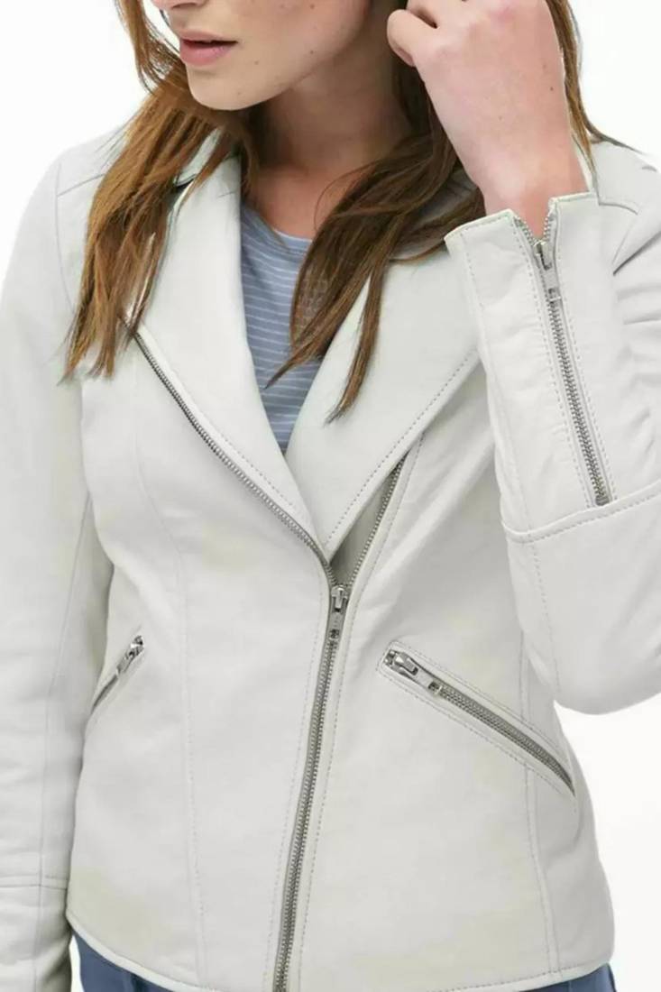 Women’s white biker lambskin leather jacket zipper detail