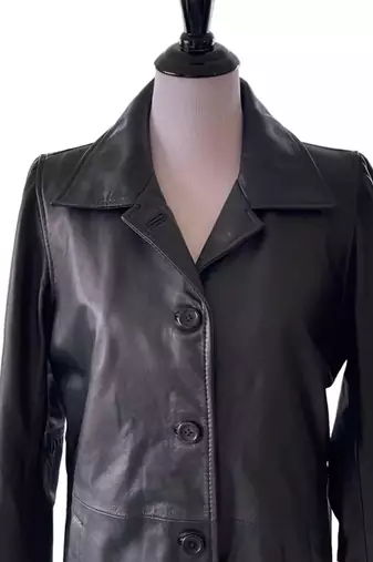 Women’s trench style black mid-length button leather  coat