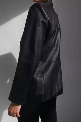 Women’s  style black mid-length leather trench coat oversized 2