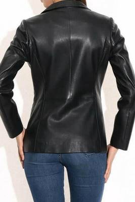 Women’s  style black leather button trench coat 2