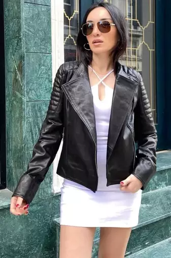 Women’s black lambskin leather jacket-quilted shoulder zipper jacket