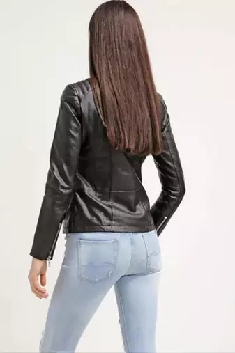 Women’s black lambskin leather jacket  stylish button pockets