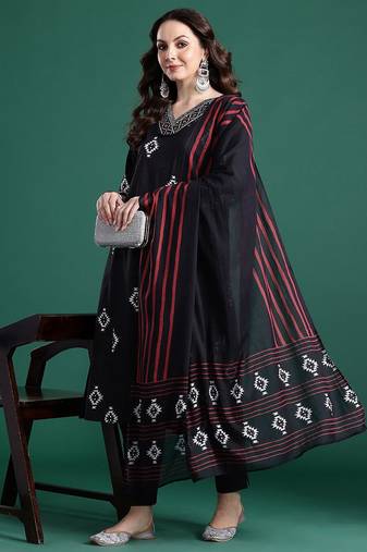 Ethnic Motifs Printed Thread Work Pure Cotton Kurta With Trousers & Dupatta