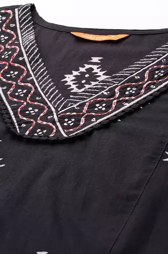 Ethnic Motifs Printed Thread Work Pure Cotton Kurta With Trousers & Dupatta