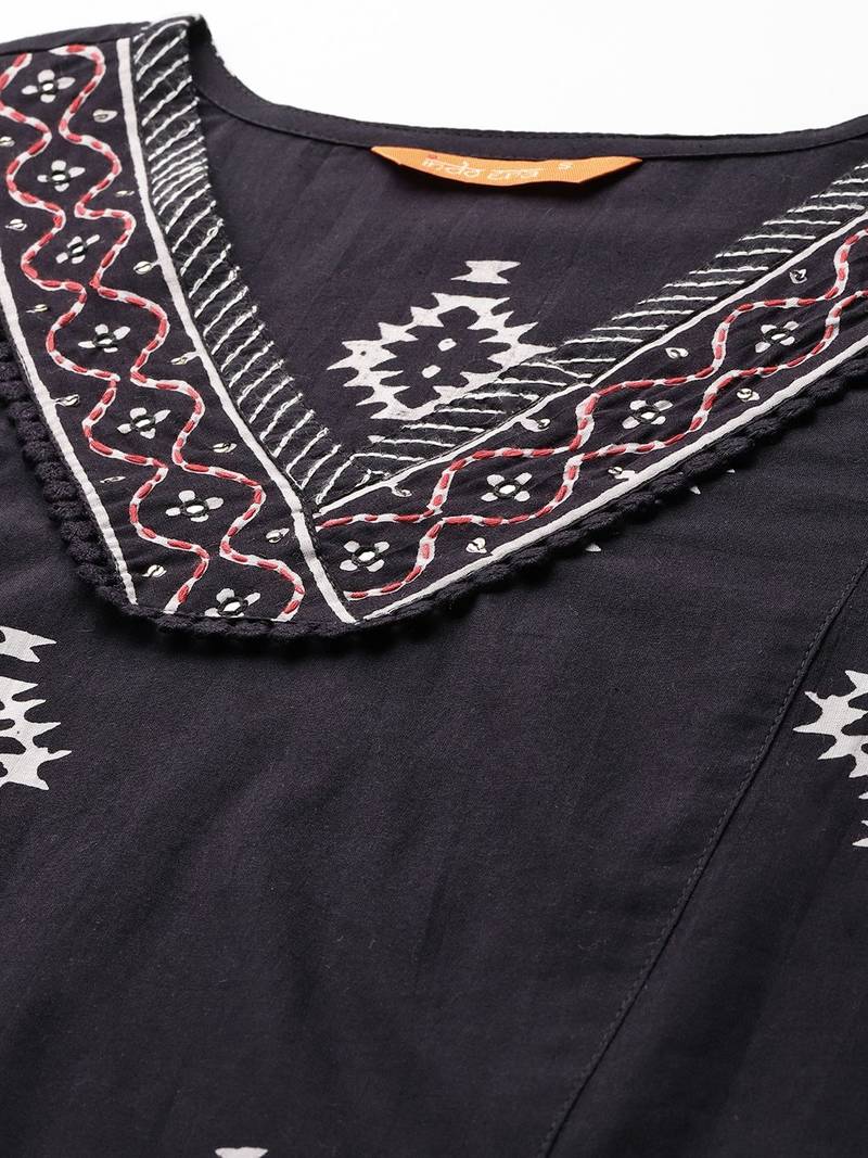 Ethnic Motifs Printed Thread Work Pure Cotton Kurta With Trousers & Dupatta