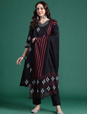 Ethnic Motifs Printed Thread Work Pure Cotton Kurta With Trousers & Dupatta 7