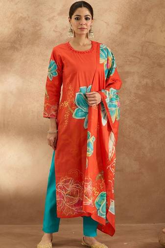 Women Floral Printed Regular Pure Cotton Kurta with Trousers & Dupatta