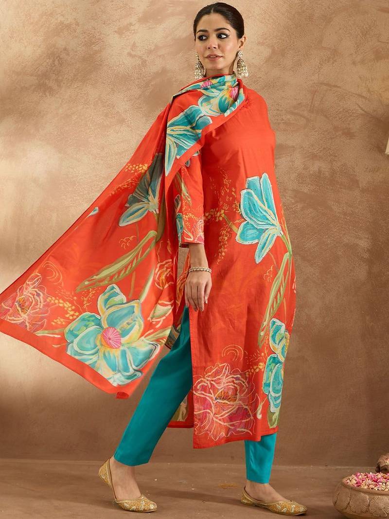 Women Floral Printed Regular Pure Cotton Kurta with Trousers & Dupatta