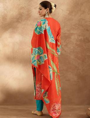 Women Floral Printed Regular Pure Cotton Kurta with Trousers & Dupatta 6