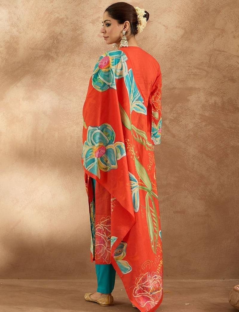 Women Floral Printed Regular Pure Cotton Kurta with Trousers & Dupatta