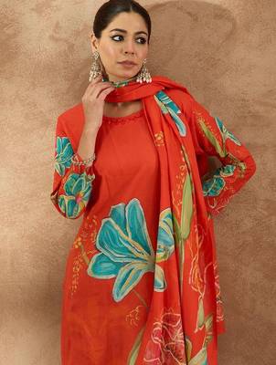 Women Floral Printed Regular Pure Cotton Kurta with Trousers & Dupatta 7