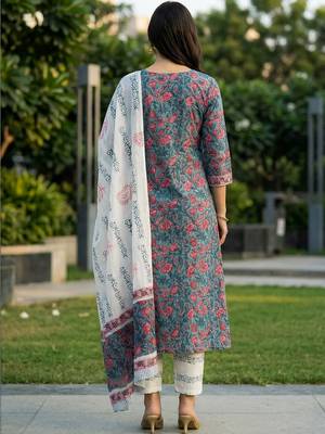 Women Floral Printed Regular Thread Work Pure Cotton Kurta with Trousers & With Dupatta 5