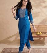 Women Ethnic Motifs Embroidered Regular Thread Work Kurta with Trousers
