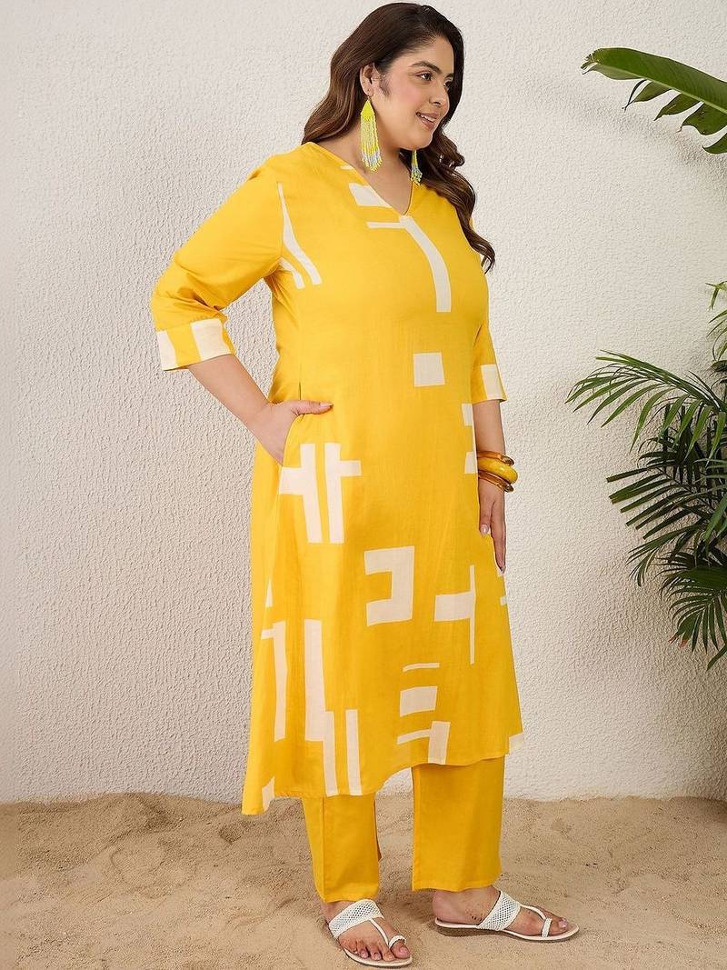 Plus Size Yellow Printed A-Line Kurta Trousers Set