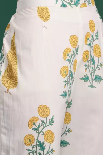 Floral Printed Regular Pure Cotton Kurta with Trousers & With Dupatta