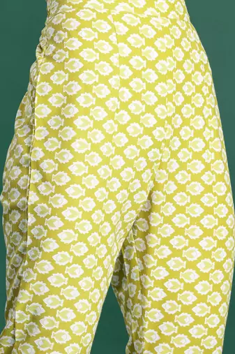 Floral Printed Regular Pure Cotton Kurta with Trousers & With Dupatta