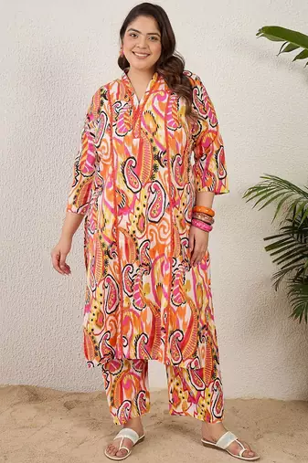 Plus Size Paisley Printed Panelled Pure Cotton Kurta with Trousers