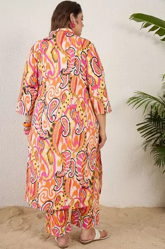 Plus Size Paisley Printed Panelled Pure Cotton Kurta with Trousers