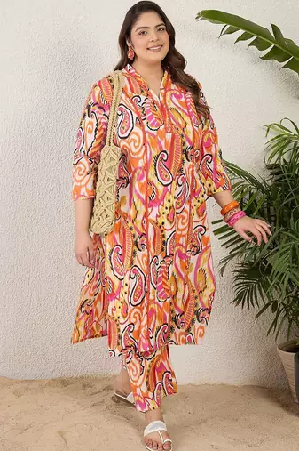 Plus Size Paisley Printed Panelled Pure Cotton Kurta with Trousers