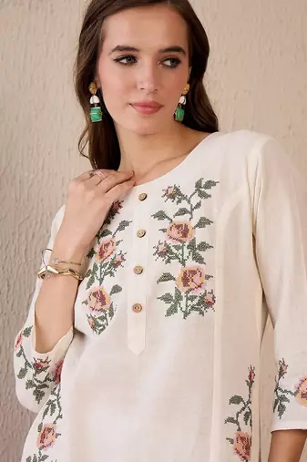 Women Floral Embroidered Regular Thread Work Pure Cotton Kurta with Trousers