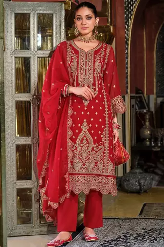 Ethnic Motifs Embroidered Sequinned Kurta with Trousers & Dupatta