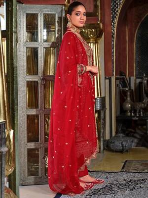 Ethnic Motifs Embroidered Sequinned Kurta with Trousers & Dupatta 4