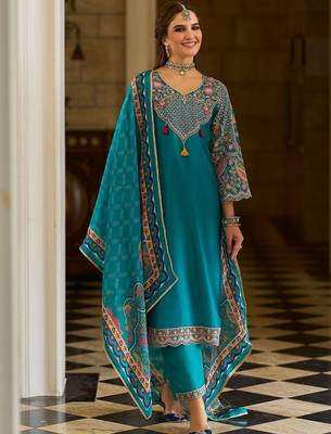Ethnic Motifs Embroidered V-Neck Thread Work Kurta With Trousers & Dupatta 1