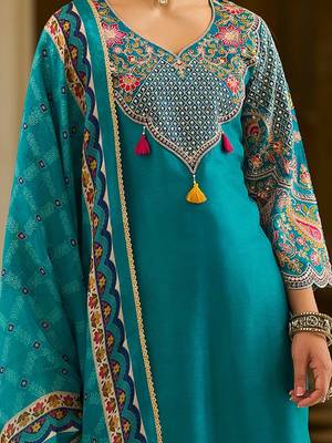 Ethnic Motifs Embroidered V-Neck Thread Work Kurta With Trousers & Dupatta 4