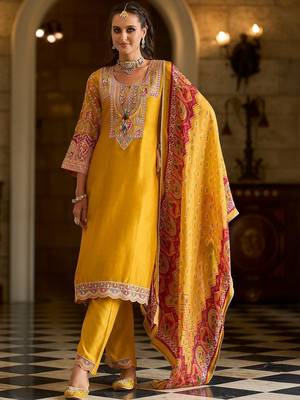 Women Ethnic Motifs Embroidered Regular Kurta with Trousers & Dupatta 1