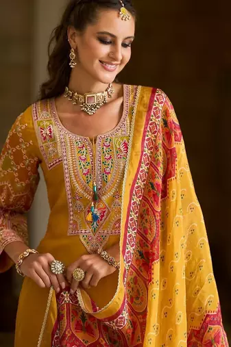 Women Ethnic Motifs Embroidered Regular Kurta with Trousers & Dupatta