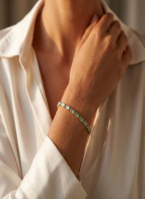 Elegant 925 Sterling Silver Bracelet with Turquoise Blue Stones and Delicate Gold-Plated Chain Design for Women 2