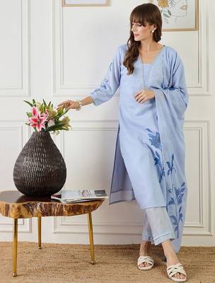 Women Floral Printed Linen Kurta with Trousers & Dupatta 6