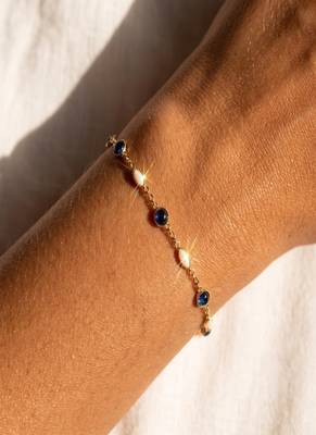 Elegant 925 Sterling Silver Bracelet with Deep Blue Stones and Sparkling Accents for Women’s Everyday Wear 1
