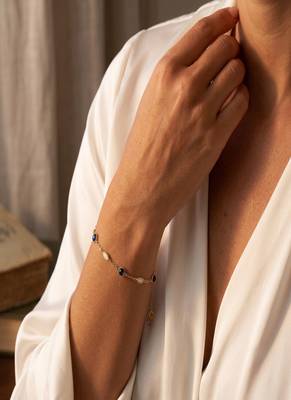 Elegant 925 Sterling Silver Bracelet with Deep Blue Stones and Sparkling Accents for Women’s Everyday Wear 4