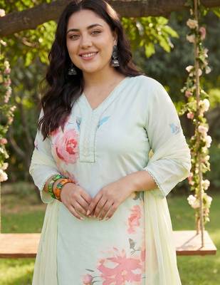 Plus Size Sea Green Printed Straight Kurta Trousers With Dupatta Set 2