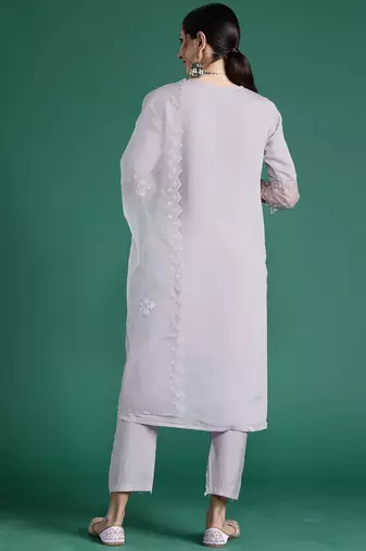 Women Floral Embroidered Regular Thread Work Kurta with Trousers & With Dupatta