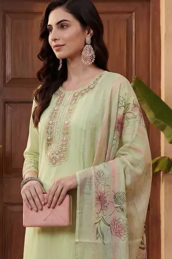 Women Ethnic Motifs Embroidered Regular Thread Work Kurta with Trousers & With Dupatta