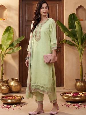 Women Ethnic Motifs Embroidered Regular Thread Work Kurta with Trousers & With Dupatta 4