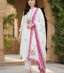 Women Floral Embroidered Regular Thread Work Pure Cotton Kurta with Trousers & With Dupatta