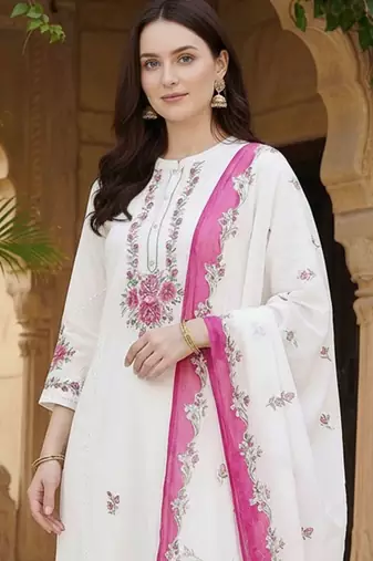 Women Floral Embroidered Regular Thread Work Pure Cotton Kurta with Trousers & With Dupatta